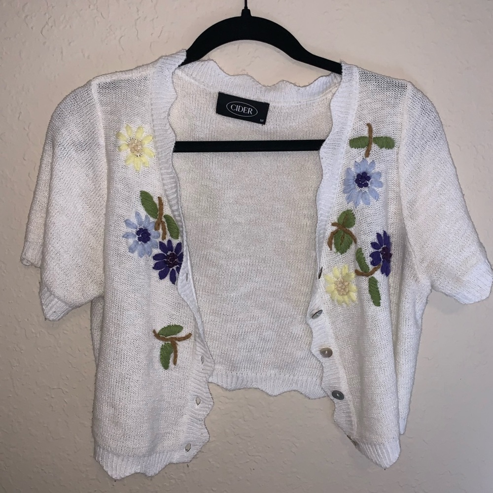 SOLD // Embroidered White Floral Cardigan